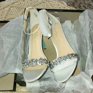 Betsey Johnson Blue Bottom SB- Erin Ivory